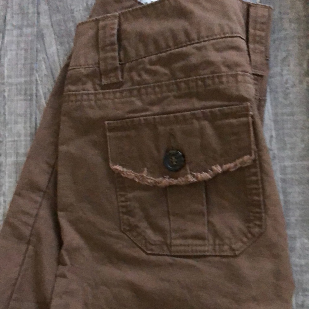 2 pairs O'Neill Cream and Brown bebop Capris Casual Wear